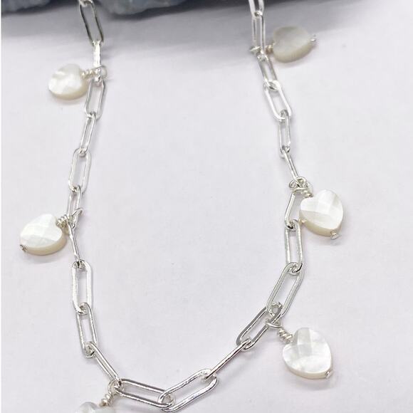 NEW FP x Luna Norte Heart Shaped Mother Of Pearl Anklet - Picture 8 of 14